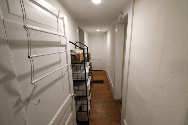 Building Photo - 179 Park Ave