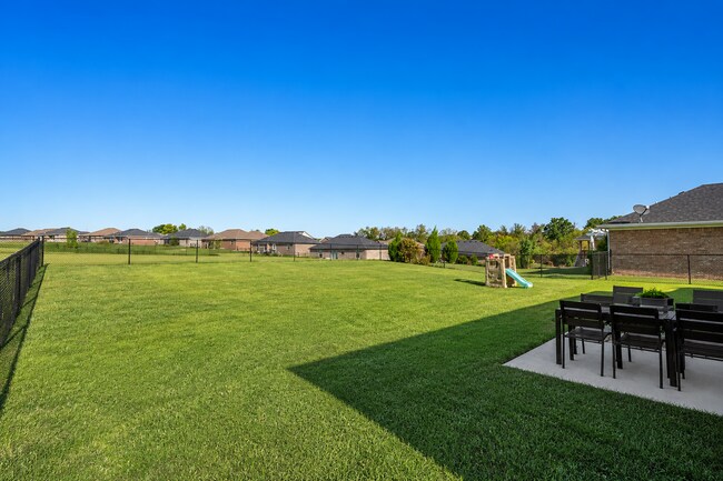 Building Photo - 547 Southern Cross Dr