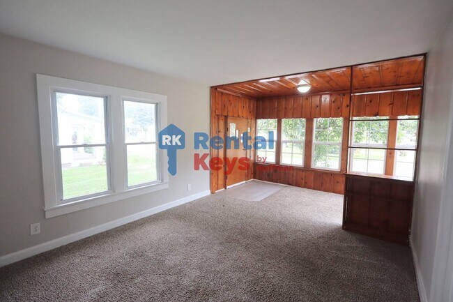 Building Photo - Two Bedroom House | Now Available