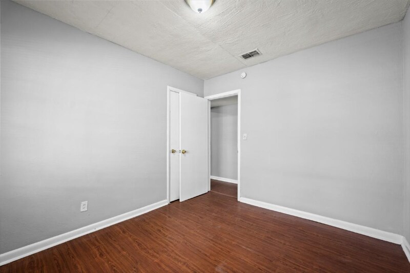 Building Photo - 1831 Lambert St