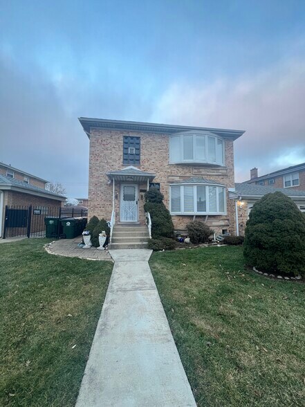 Building Photo - 8729 N Wisner St