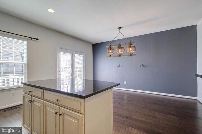 Building Photo - 7001 Trek Way