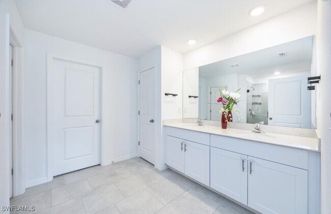 Building Photo - 4021 Villa Doria Ct