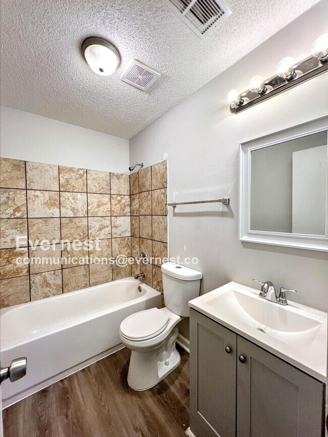 Building Photo - 8350 Greenbrook Pkwy
