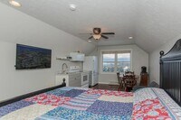 Building Photo - 625 Devon Dr