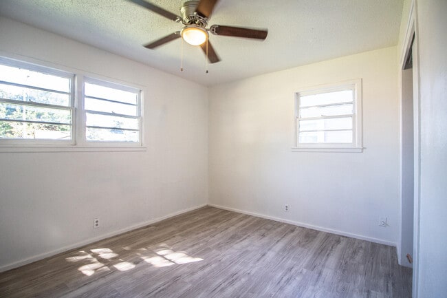 Building Photo - 1921 73rd St