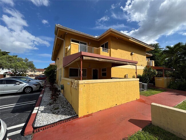 Building Photo - 13926 SW 65th Terrace