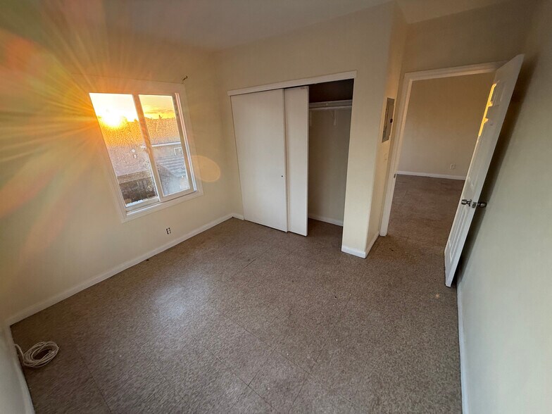 Building Photo - 5164 Imperial Ave