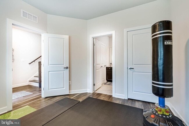 Building Photo - 2335 Water Promenade Ave