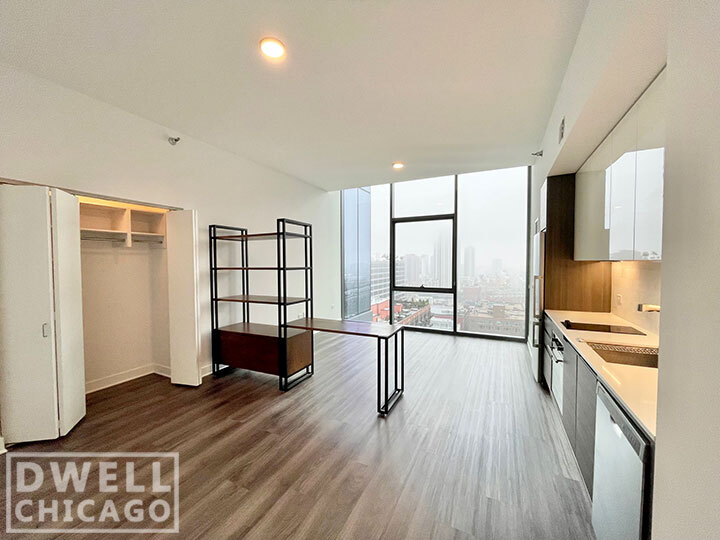 Primary Photo - 225 W Hubbard St