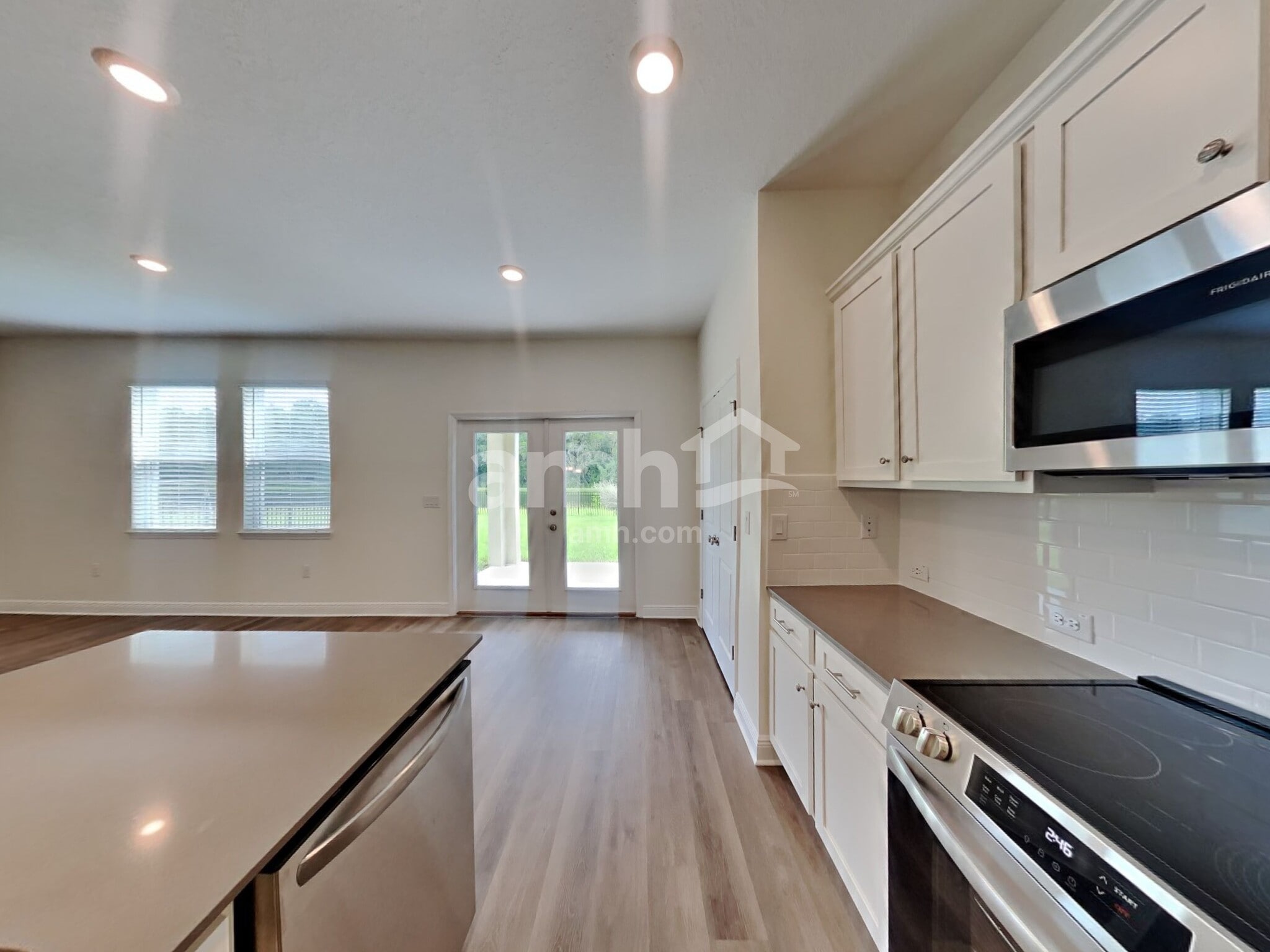 Building Photo - 27165 St Andrews Ave