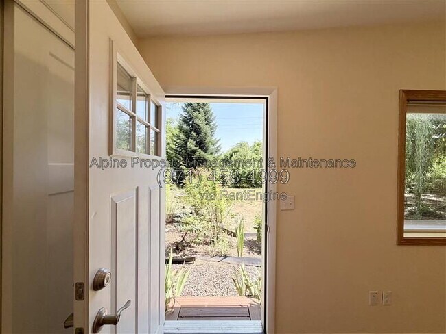 Building Photo - 4670 SW 160th Ave