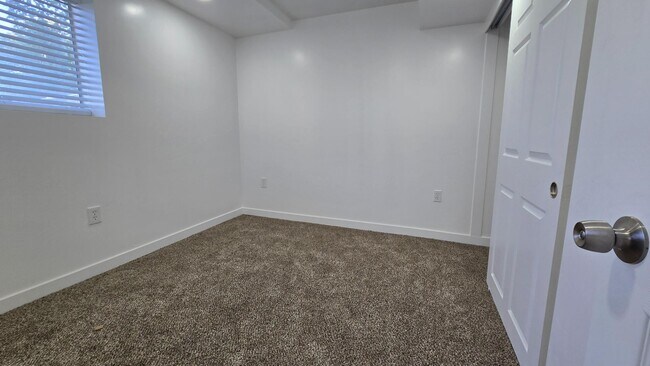 Building Photo - 1516 W 7470 S