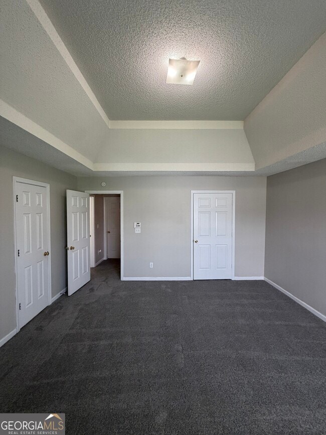 Building Photo - 10744 Misty Meadows Ct