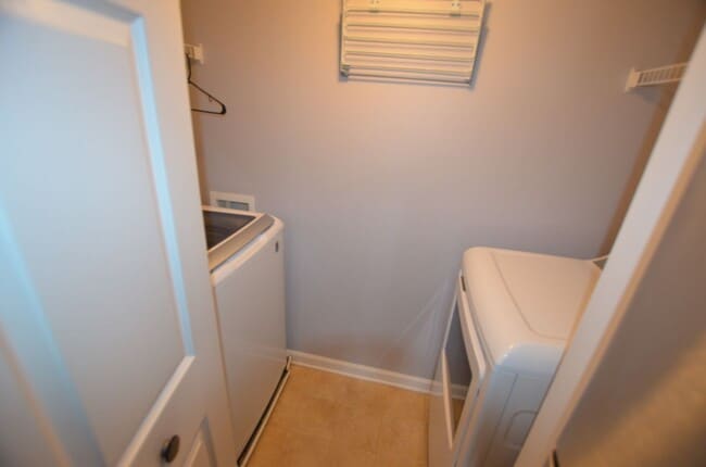 Building Photo - Kinderton 2 Bed/2 Bath Apartment