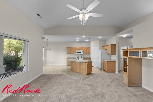 Building Photo - Newly Updated 2 Bedroom Home in Washington!