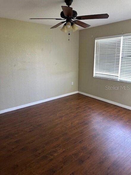 Building Photo - 13827 Fairway Island Dr