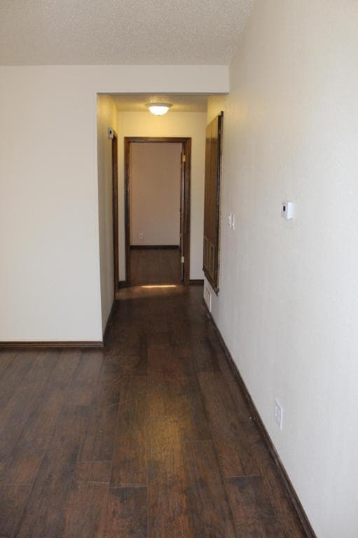 Building Photo - 610 N El Paso Ave