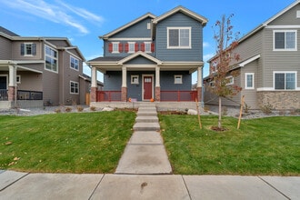 Building Photo - 307 1st Ave