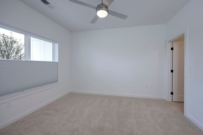 Building Photo - 1540 Lebanon Pike