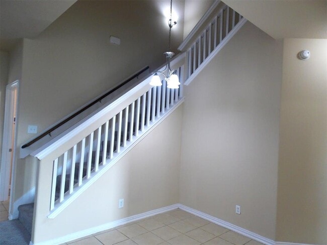 Building Photo - 6130 Carver Pines Dr