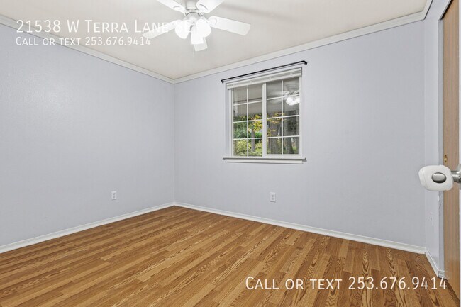 Building Photo - 21538 W Terra Ln SE