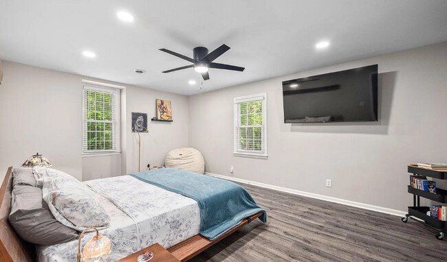 Building Photo - 3312 Shannon Cir