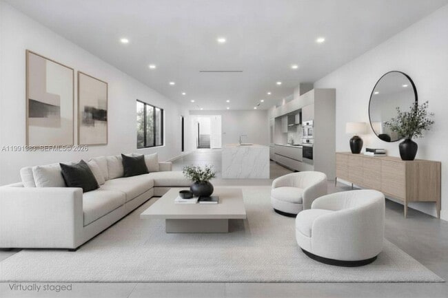 Building Photo - 2840 SW 32nd Ct