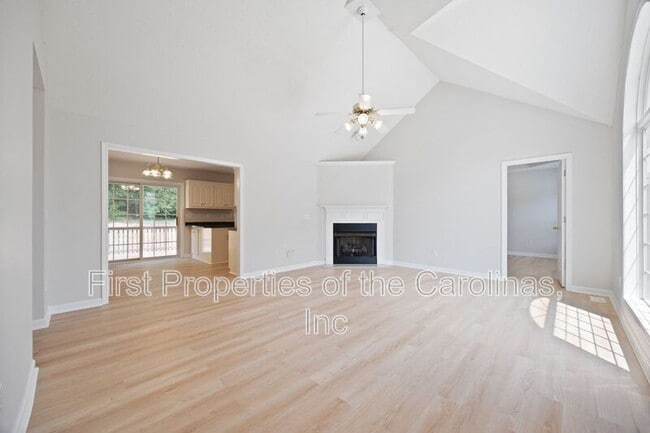 Building Photo - 104 Webbs Mill Dr
