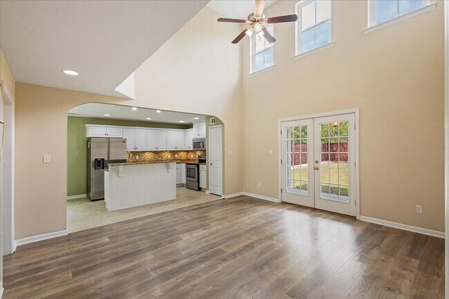 Building Photo - 2121 Grv Lndg Wy