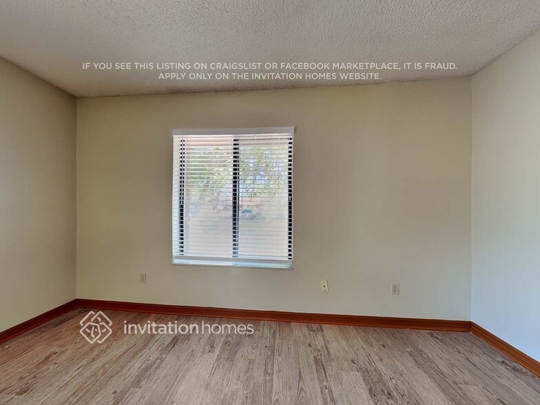 Building Photo - 8228 Lost Lake Dr