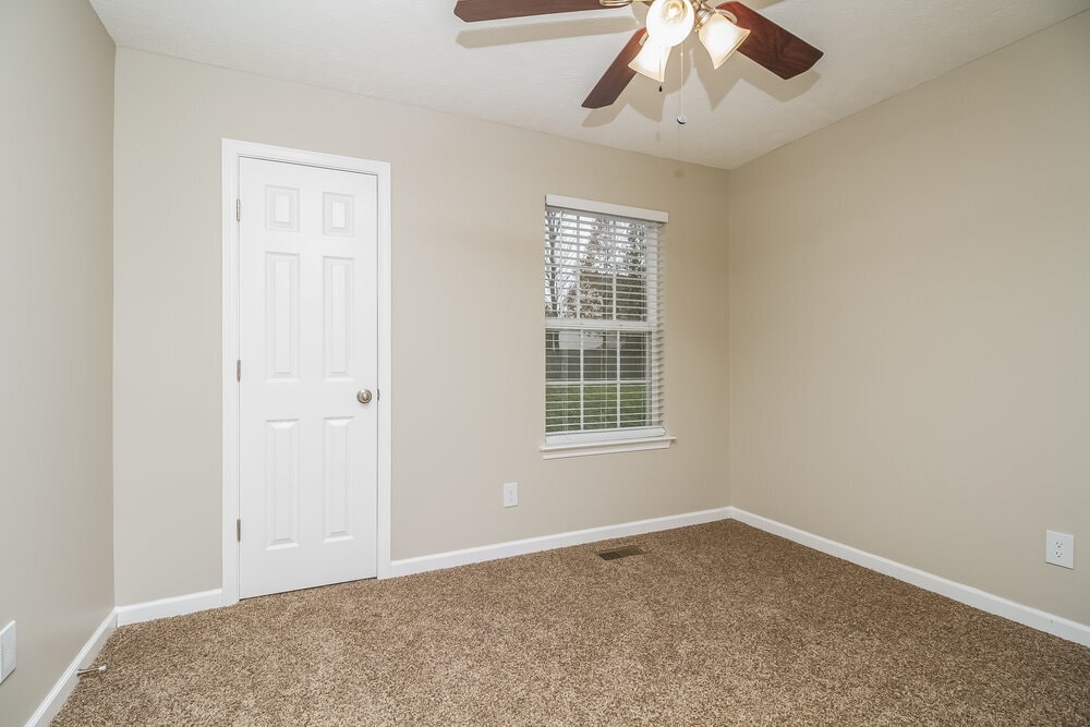 Building Photo - 7882 Rainey Dr