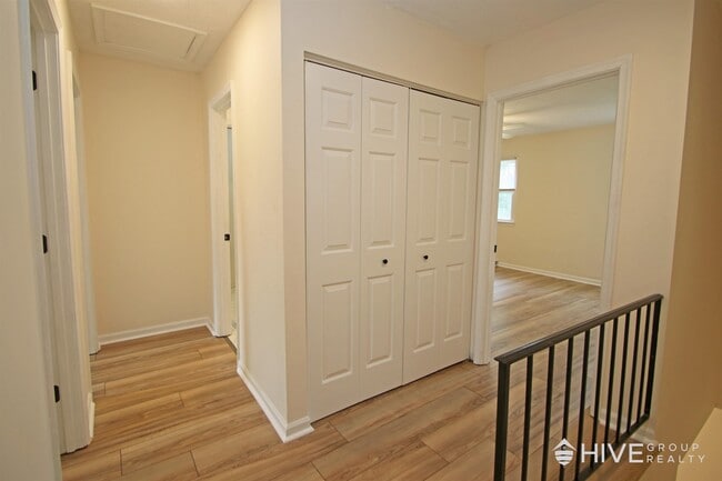 Building Photo - 412 Northfield Ct