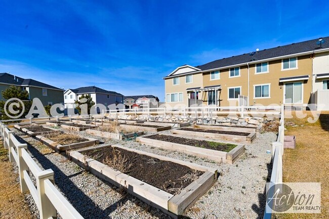 Building Photo - Townhome in Lehi