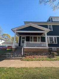 Building Photo - 233 Ellicott St