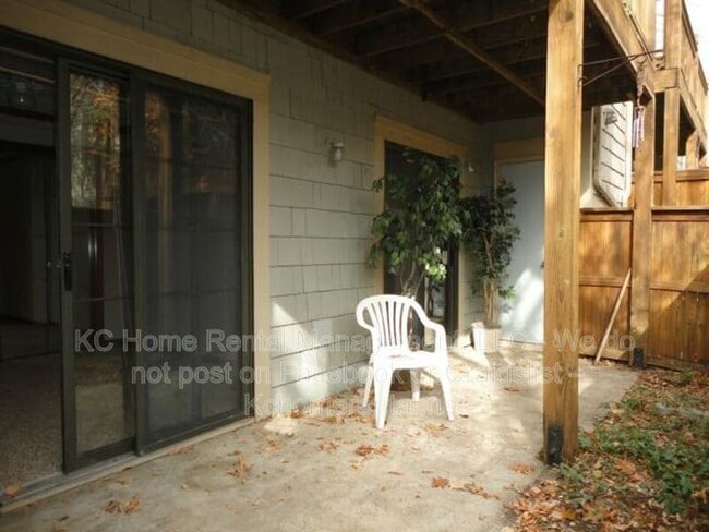 Building Photo - 12013 W 58th Pl