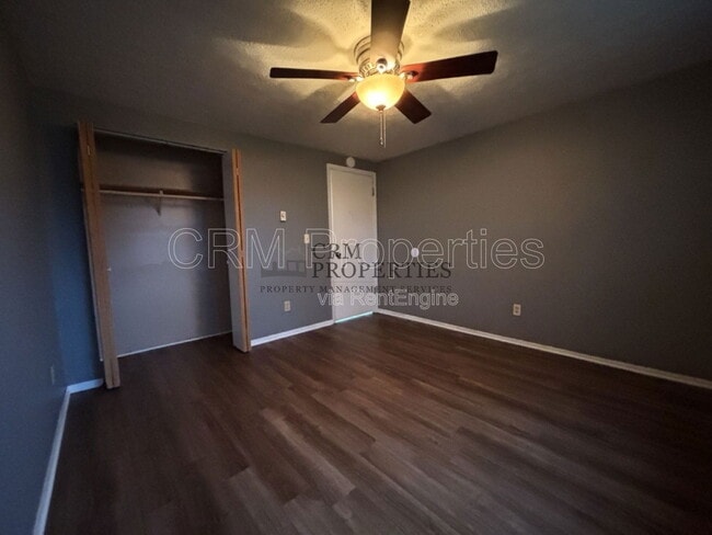 Building Photo - 1330 S Jay St