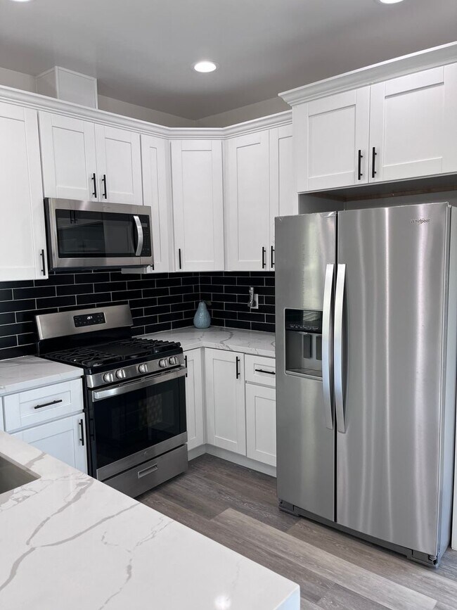 Building Photo - 5215-5217 Catoctin Drive