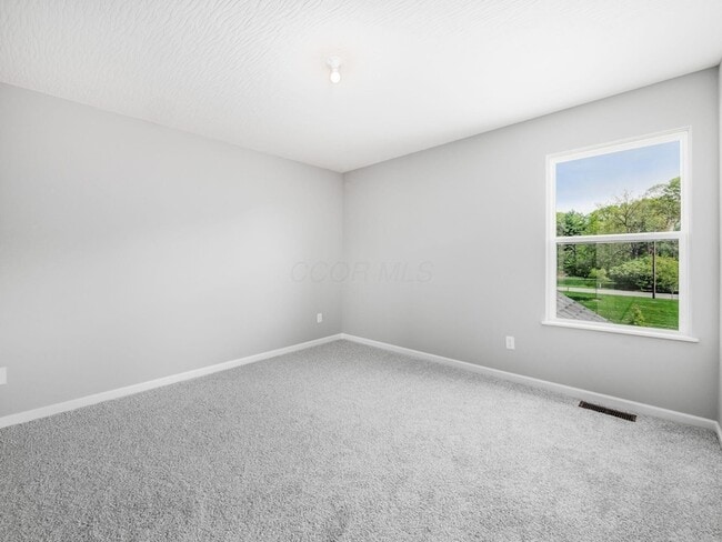 Building Photo - 37 Littondale Dr