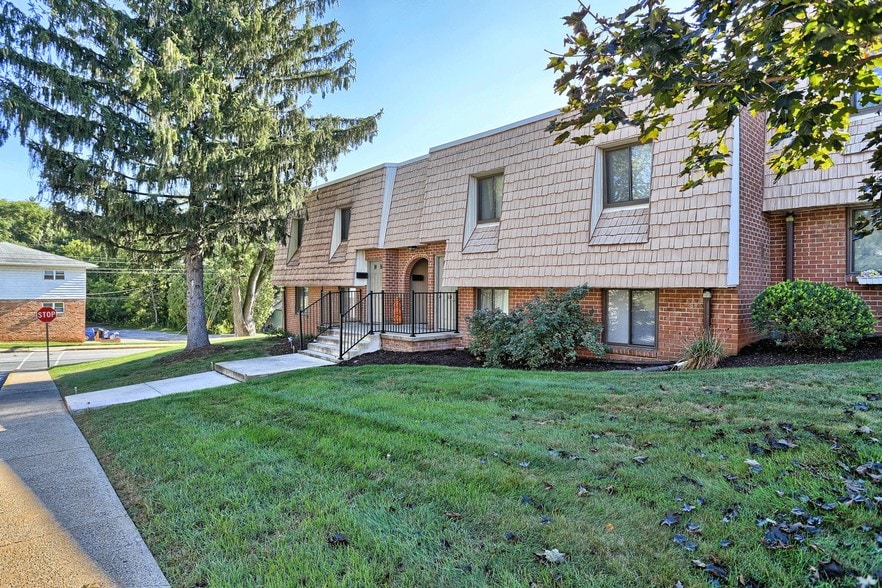 Chateau Terrace Apartments 304 N Fayette St Shippensburg PA 17257