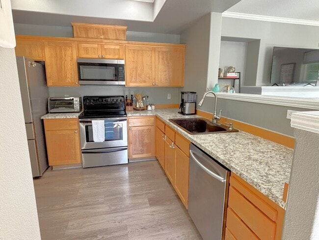 Building Photo - 13065 SW Seca Ct