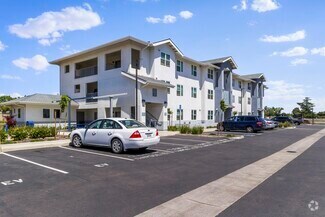 Building Photo - The Retreat at Merced