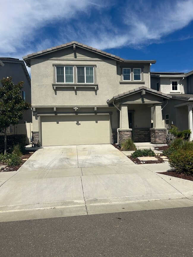 Building Photo - Beautiful Natomas Home