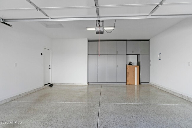 Building Photo - 14205 W Bronco Trl