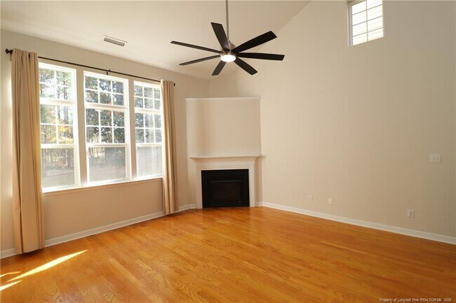 Building Photo - 605 Courthouse Dr