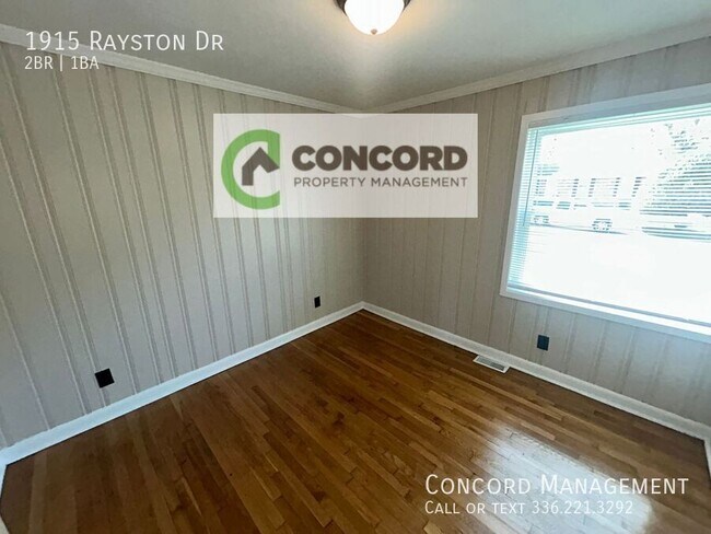 Building Photo - 1915 Rayston Dr