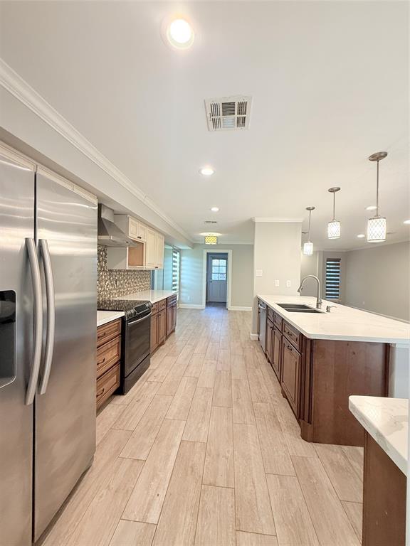 Building Photo - 9398 Beechnut St