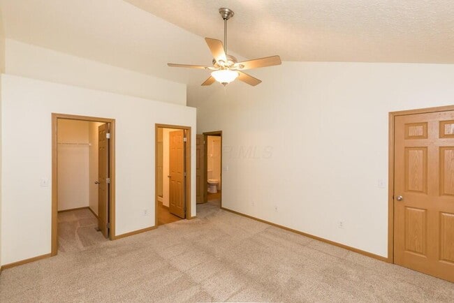 Building Photo - 5975 Pennington Creek Dr