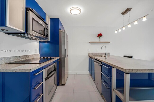 Building Photo - 185 SW 7th St