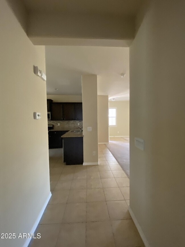 Building Photo - 3533 S Washington St